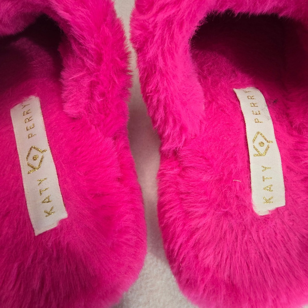 Katy Perry Fuzzy Gold Bow Slide Slippers Hot Pink Cozy Glam Womens Medium (8-9) - Picture 5 of 11
